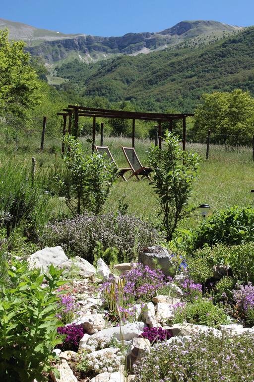 B&B Cascina Dell'Orso Castelsantangelo sul Nera Esterno foto